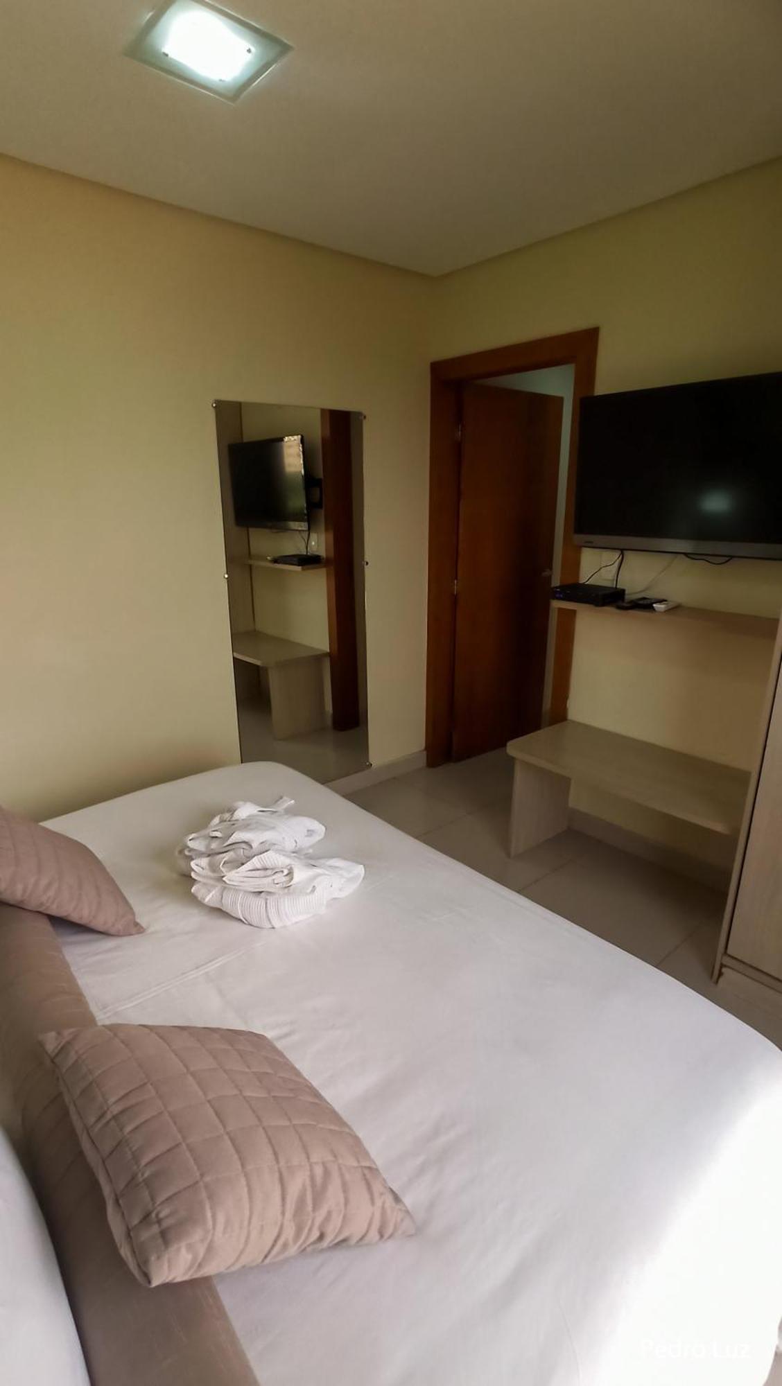 River Park Hotel 雷森迪 外观 照片